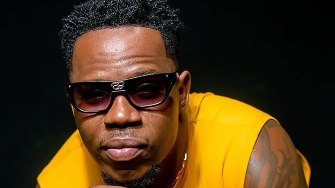 DOWNLOAD MP3 Nay Wa Mitego - Tupo Busy