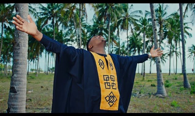 DOWNLOAD MP3 Obby Alpha - Yesu Hajasafiri