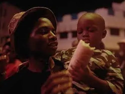 DOWNLOAD MP3 Makamanda - Mungu Anakuona